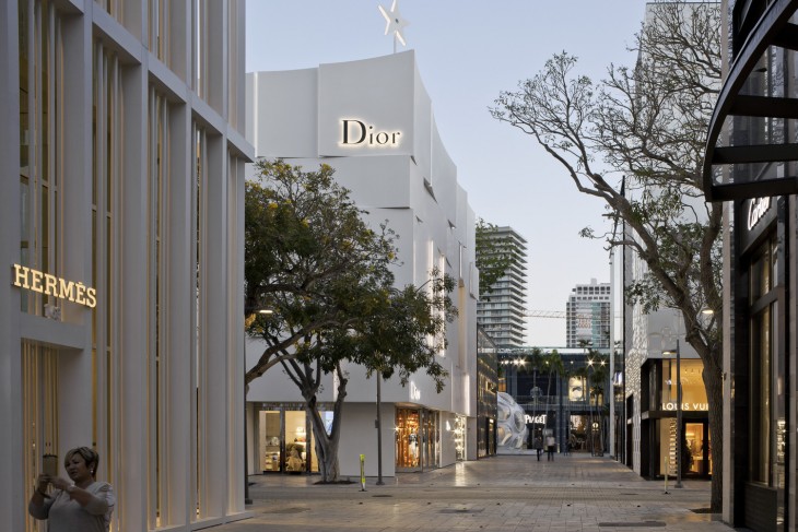 Dior Miami Facade (16)