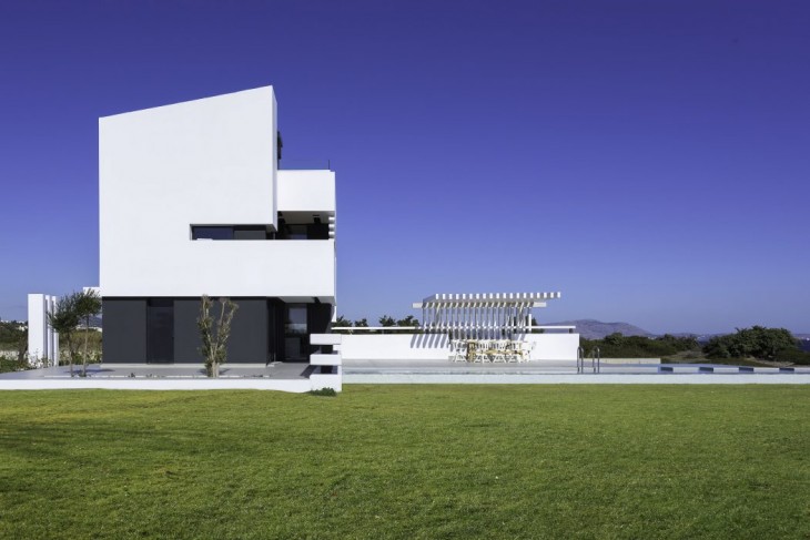 Albatross Residence by Andreas Chadzis (3)