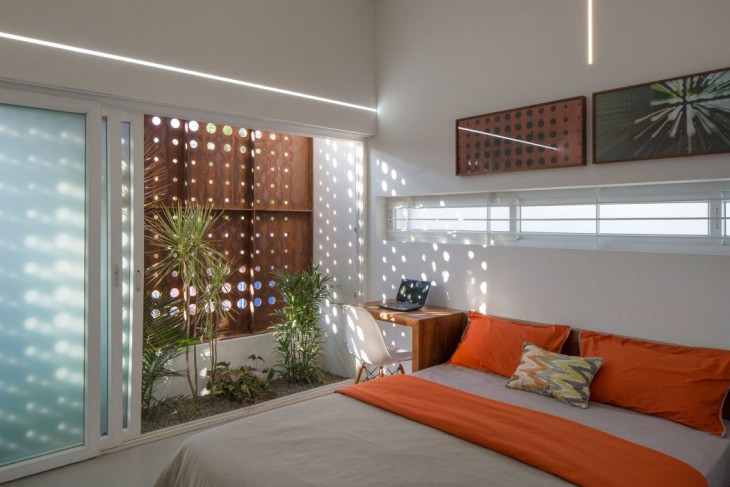 The Breathing Wall Residence (12)