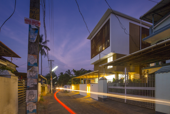 The Breathing Wall Residence (2)