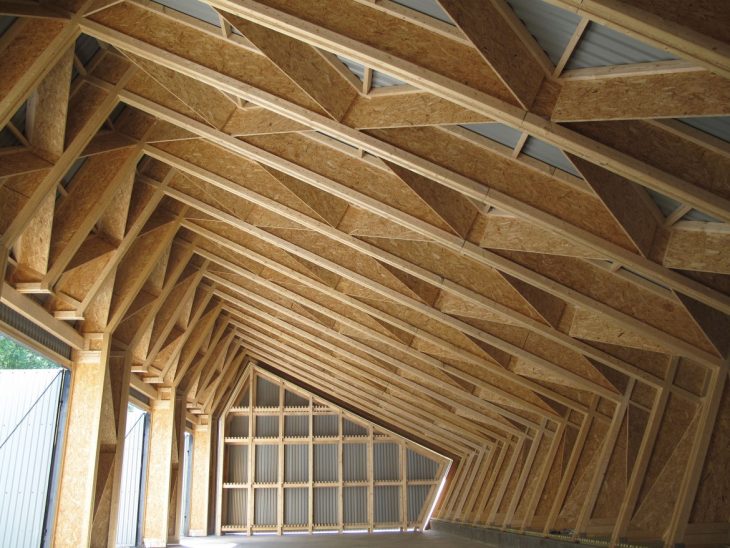 006 Nes Barn Interior