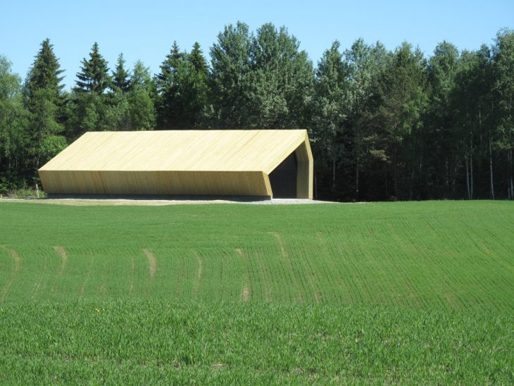 015 Nes Barn