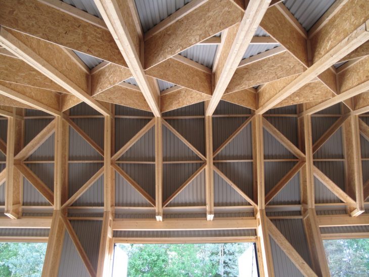 029 Nes Barn Interior