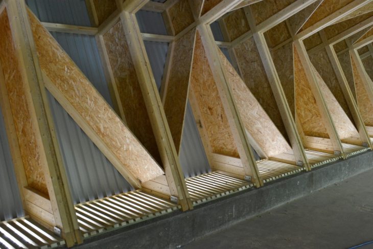 031 Nes Barn Interior