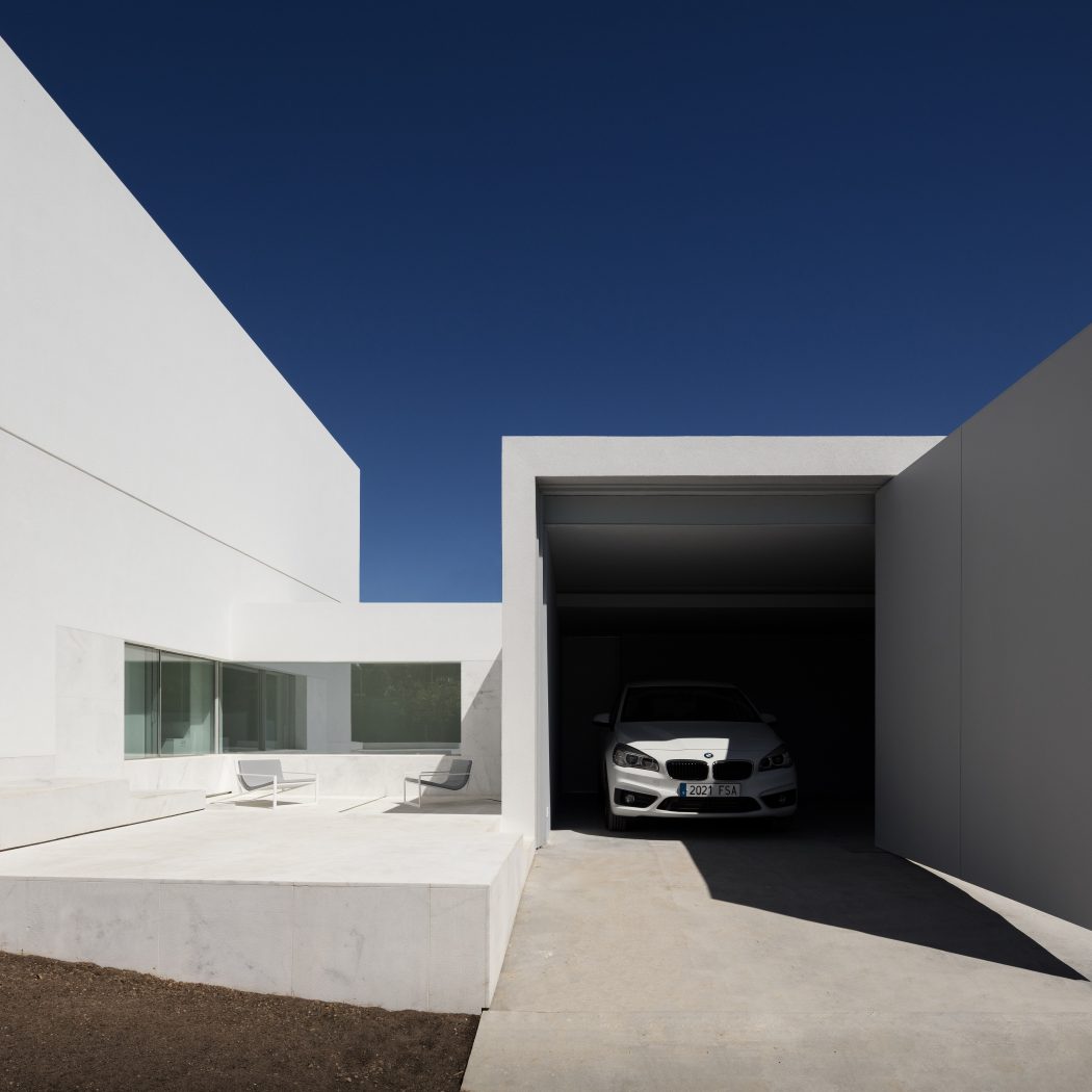 Casa entre la pinada by fran silvestre arquitectos archiscene ... Male fliser kjokken