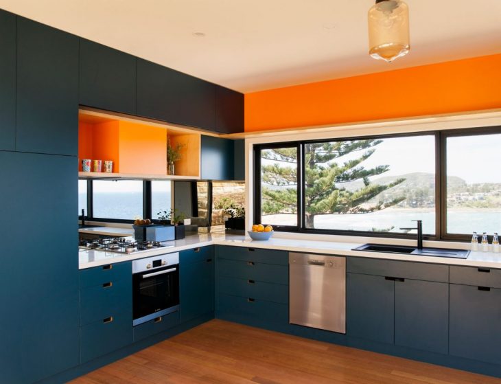 beach-house-in-avalon-4