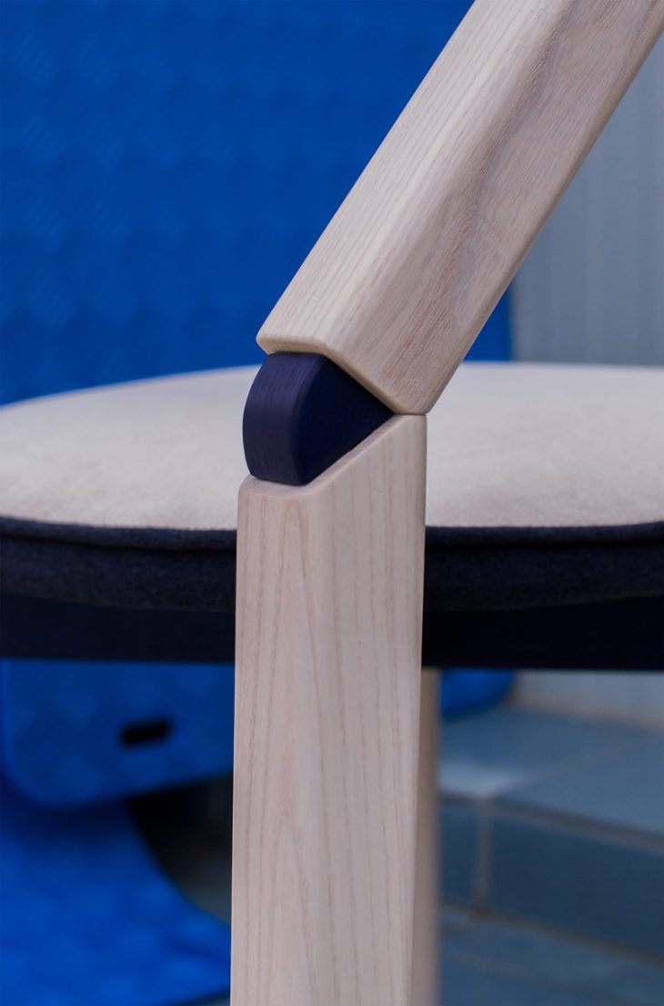 Broken Chair (6)