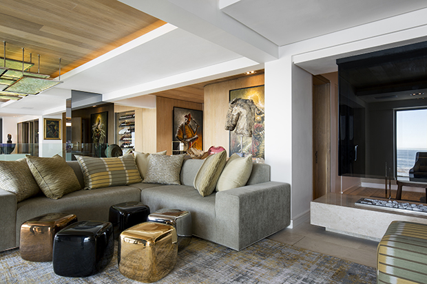 Cliffside_Int_003_Sitting Room_002_al_mvdb