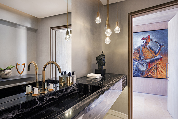 Cliffside_Int_005_Guest Bath_002_al_mvdb_em_b