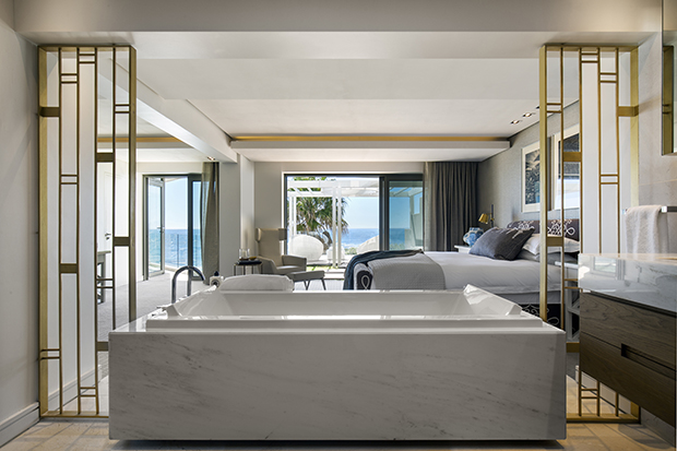 Cliffside_Int_007_MasterBedroom_004_al_mvdb_em_b