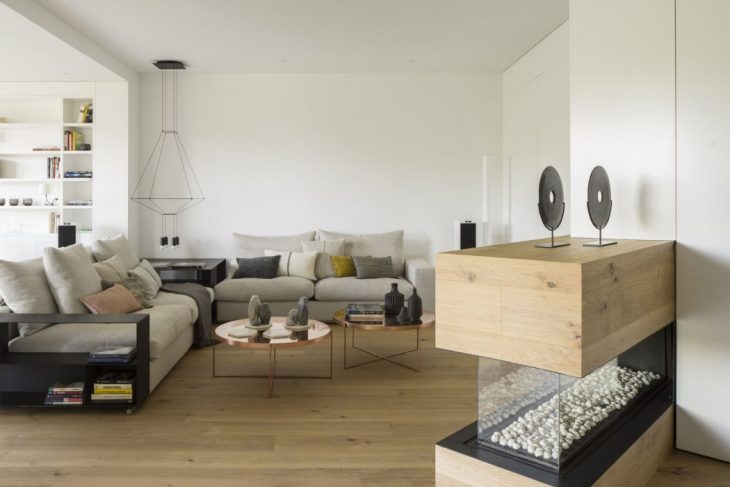 Urban White by Susanna Cots