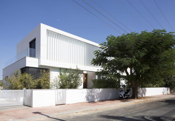 LB House by Shachar Rozenfeld Architects