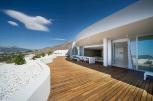 Apartment in the Sun by Filip Deslee