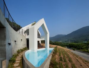 Baomaru House by Rieuldorang Atelier