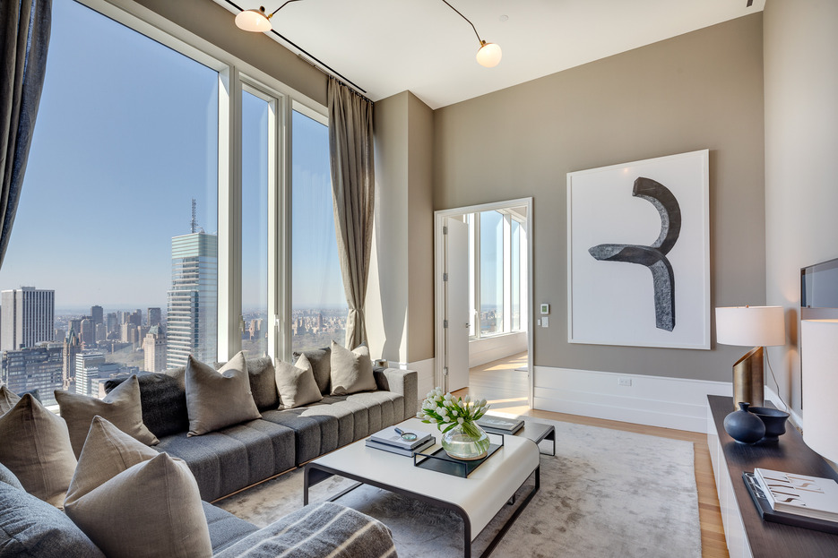Take a Tour of the The Crown Jewel at 252 East 57th Street