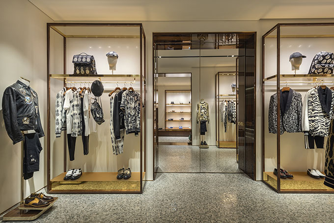 Dolce & Gabbana Venice Store by Carbondale - Archiscene