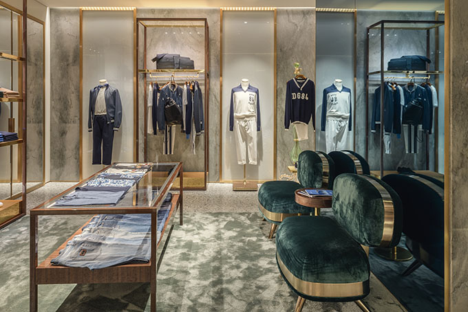 Dolce & Gabbana Venice Store by Carbondale - Archiscene