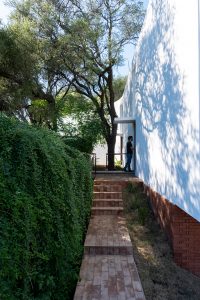 LAS DELFINAS HOUSING (1)