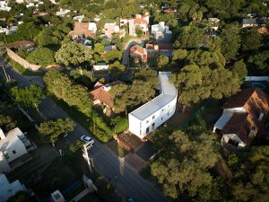 LAS DELFINAS HOUSING (1)