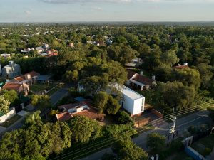 LAS DELFINAS HOUSING (1)