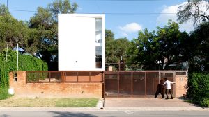 LAS DELFINAS HOUSING (1)