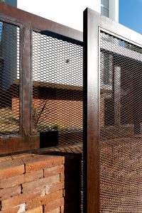 LAS DELFINAS HOUSING (1)