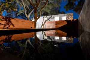 LAS DELFINAS HOUSING by Andres Alonso