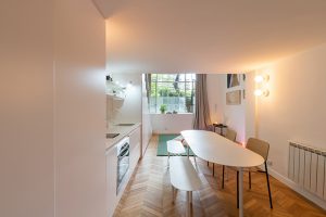 Apartamento Estudio Seguí by Carol Burton