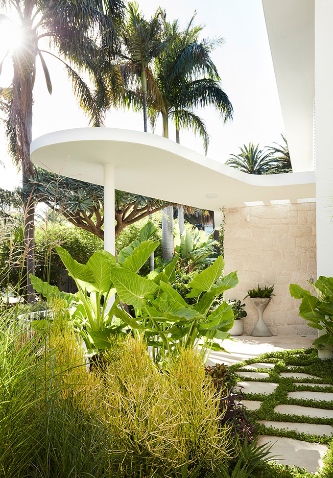 Homage to Oscar - The Heritage of Modernism by Luigi Rosselli Architects