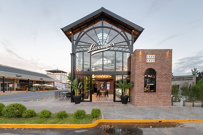 Lucciano´s Ice Cream shop by FERRO & Assoc - Archiscene