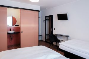 THE DOT – Hotel & Guesthouse in Munich by LOVA - Mery Reif