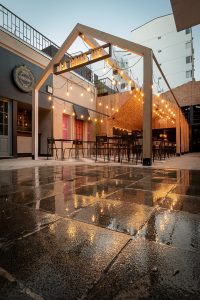 La Bona Nit Pizza Restaurant by Gastón Péndola & María José Péndola