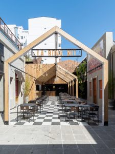 La Bona Nit Pizza Restaurant by Gastón Péndola & María José Péndola