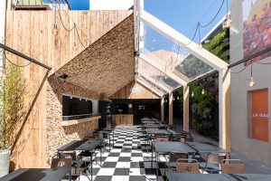 La Bona Nit Pizza Restaurant by Gastón Péndola & María José Péndola