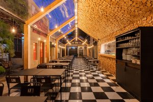 La Bona Nit Pizza Restaurant by Gastón Péndola & María José Péndola