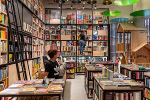 Quade by Estudio Montevideo