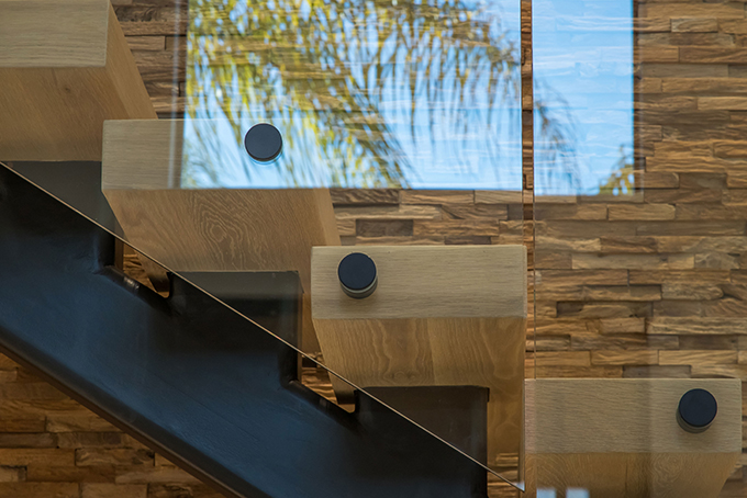 The Queen by Alex Sandulescu