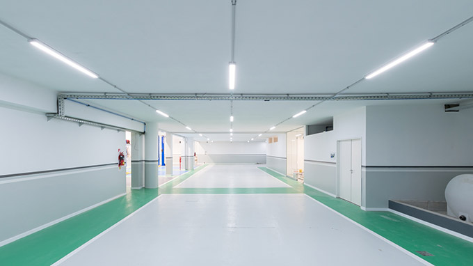 Motor Center Toyota Motor Center Córdoba by eeg arquitectos - Archiscene