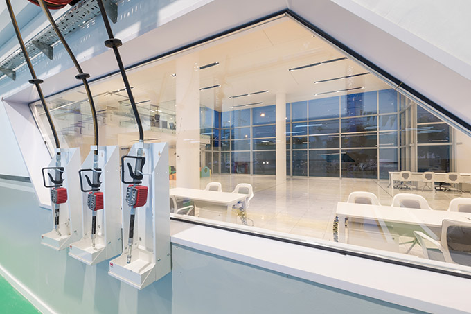 Motor Center Toyota Motor Center Córdoba by eeg arquitectos - Archiscene