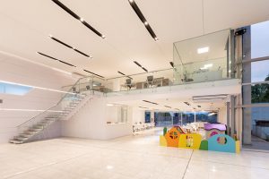 Toyota Motor Center Córdoba by eeg arquitectos