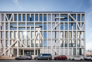 URBO Business Center by Nuno Capa Arquitecto