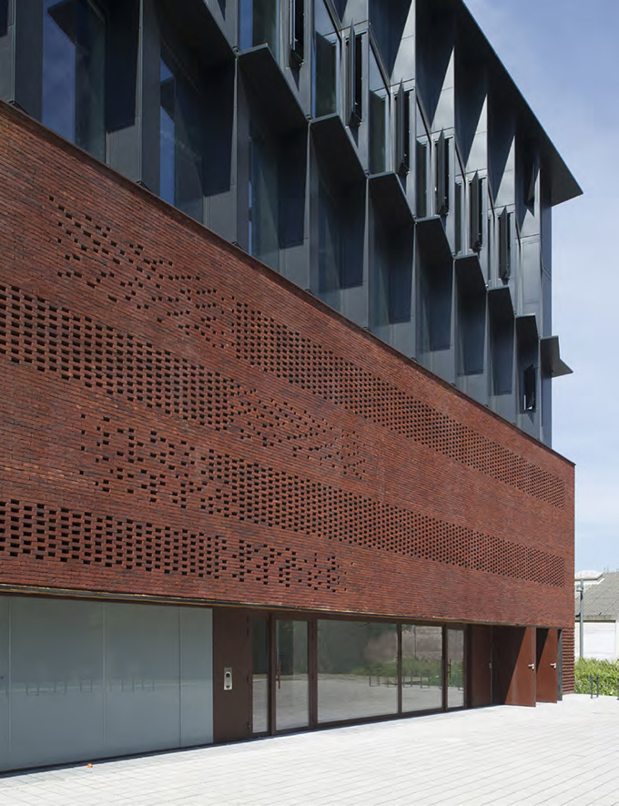 Black Diamond by Pranlas Descours Architect & Associates (PDAA)