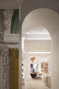 Delvaux Boutique in Rome by Vudafieri-Saverino Partners