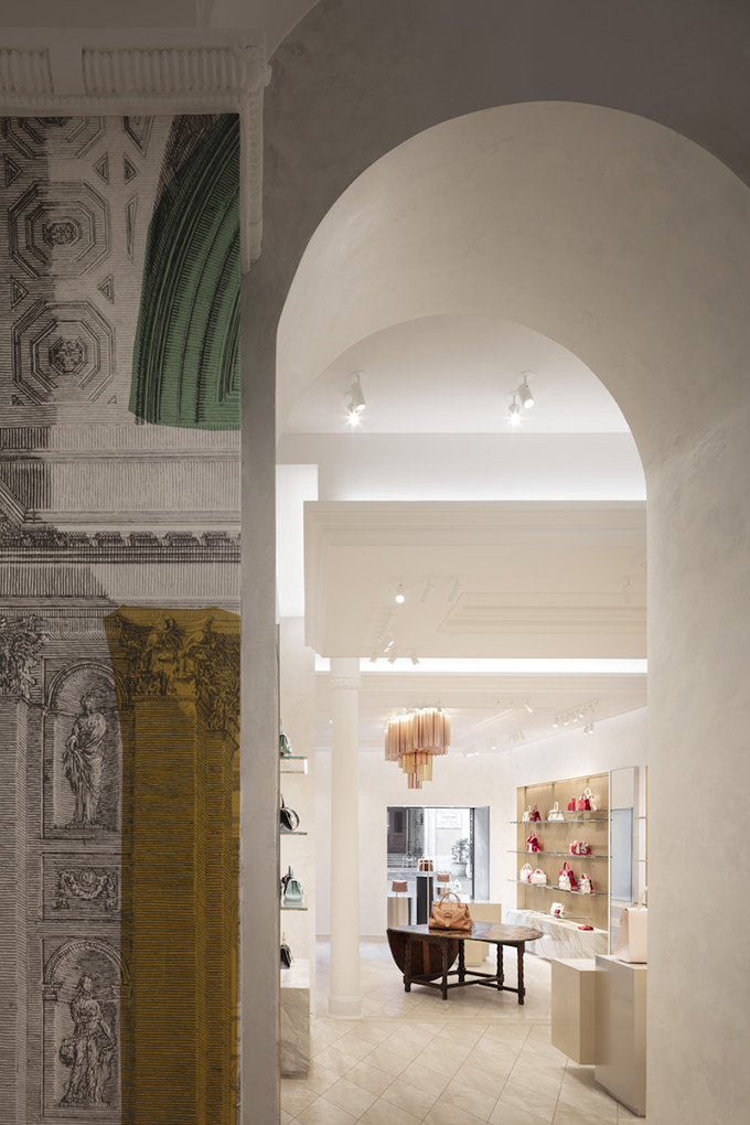 Delvaux - The first boutique in Rome at Piazza San Lorenzo in Lucina.  Situated in the very heart of Rome's historical centre, the boutique is  located just off Via dei Condotti and