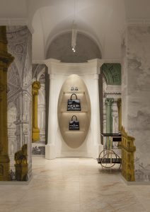 Delvaux Boutique in Rome by Vudafieri-Saverino Partners