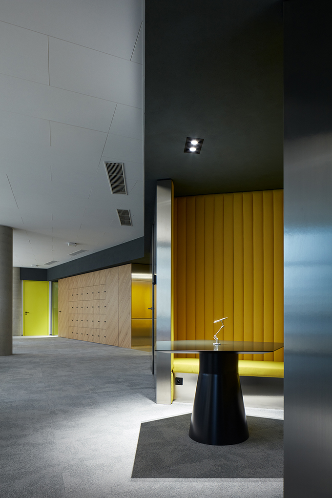 EOH IT Hub in Prague by Studio Perspektiv