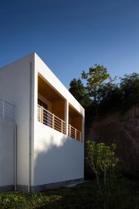 A Hillside House by Ming Ding Spatial Art Studio