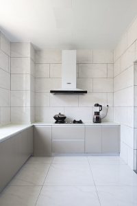 A Hillside House by Ming Ding Spatial Art Studio