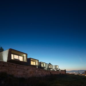 BOX XL Houses in Portugal by ZEGNEA