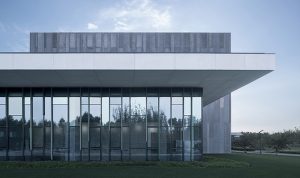 Cyrus Tang Foundation Center by UAD